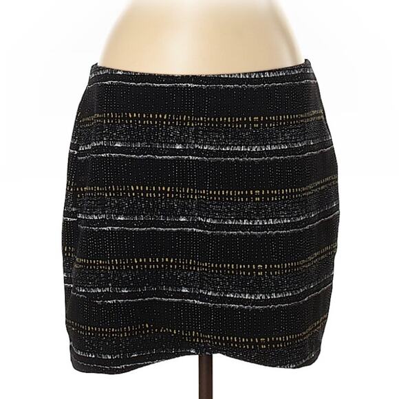 H&M short black mini skirt with tulip overlap S - Picture 2 of 7
